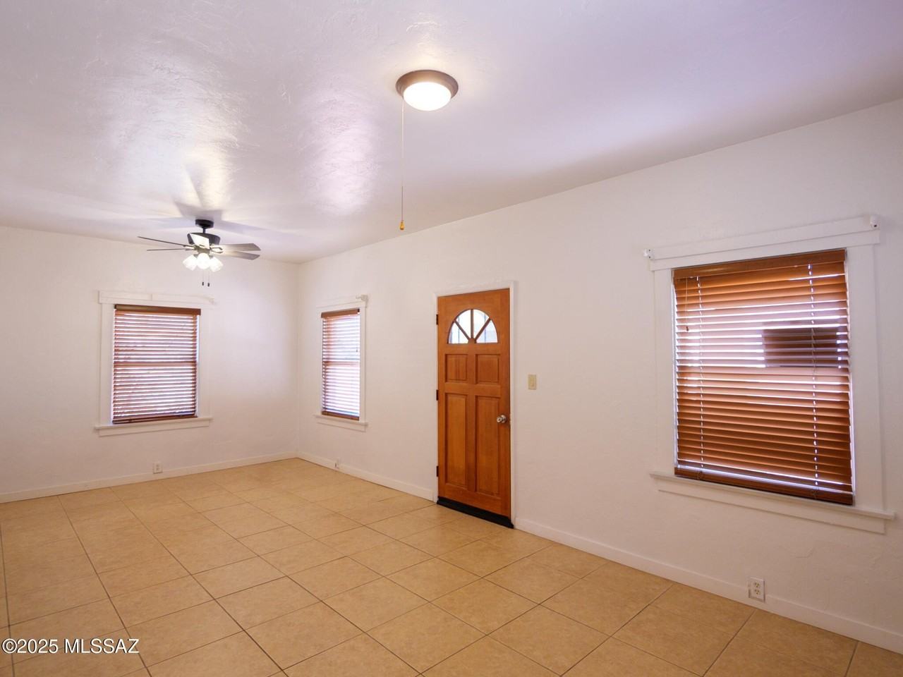 1315 N 2nd Ave - Photo 3 of 20