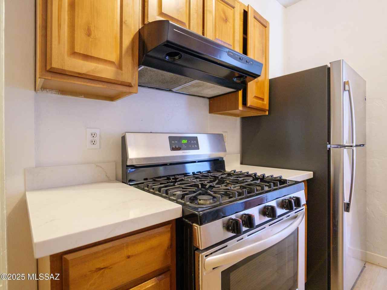1315 N 2nd Ave - Photo 6 of 20