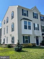 featured image of 331 S Parkway Dr