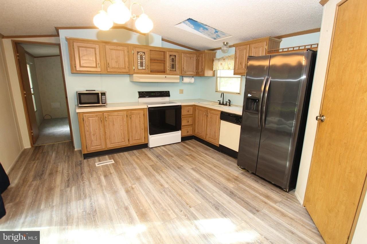 22927 Cypress Dr - Photo 3 of 18