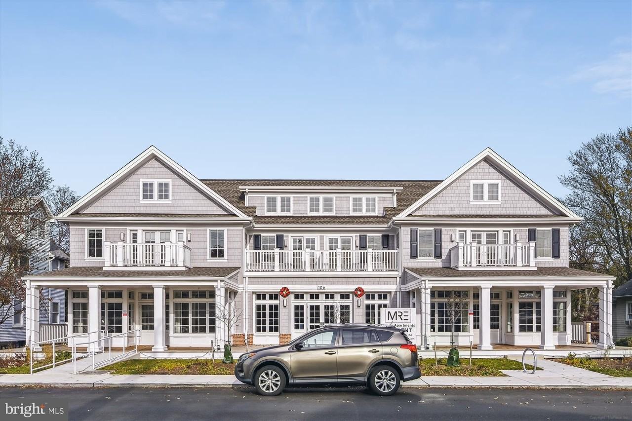 106 Annapolis St #204