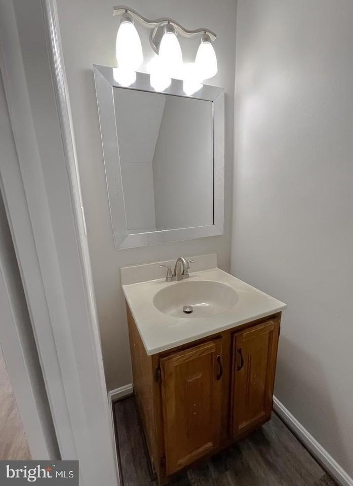 4232 Drake Ct - Photo 5 of 23