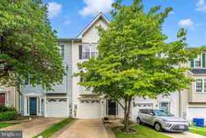 featured image of 7115 Oberlin Cir