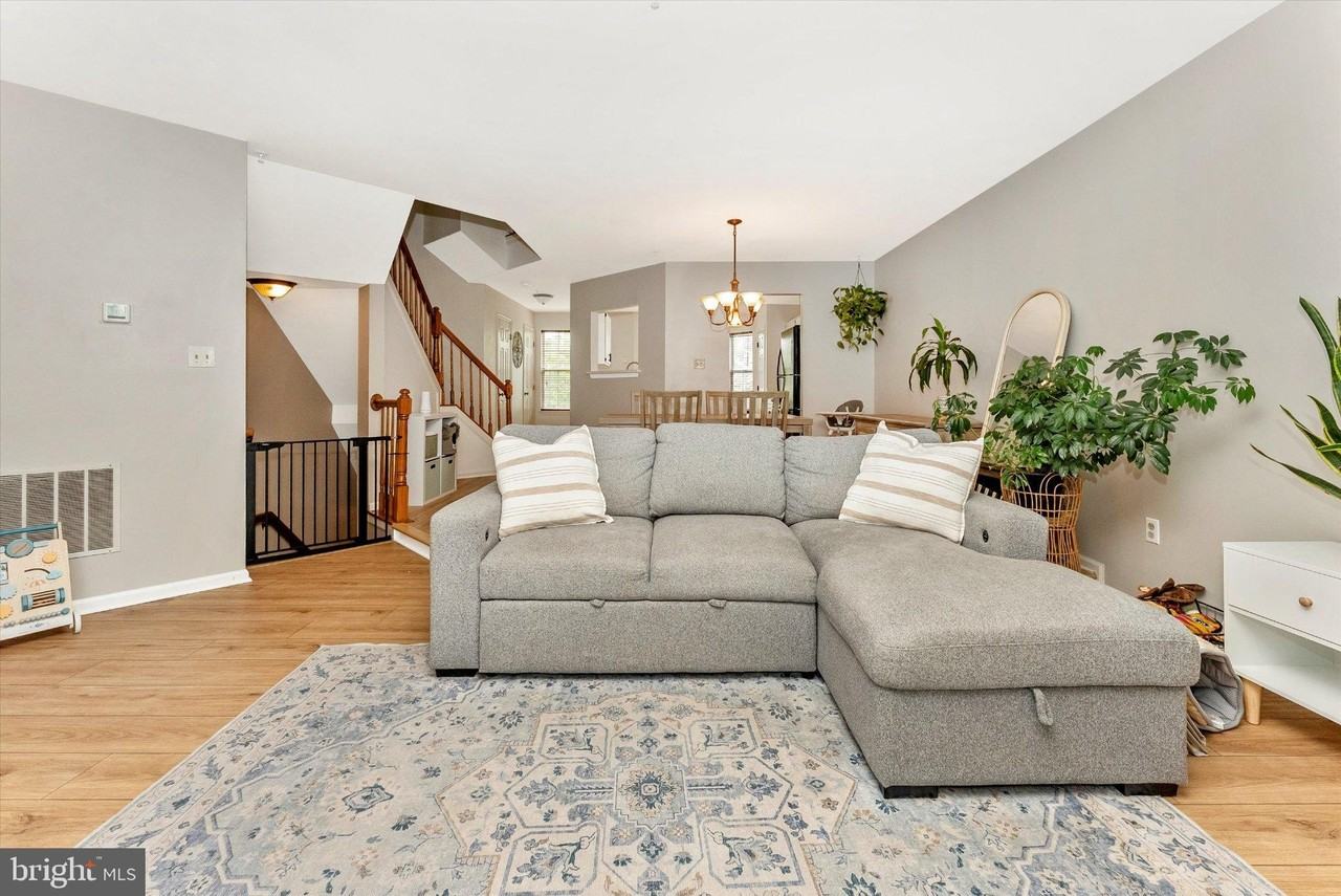 7115 Oberlin Cir - Photo 7 of 50