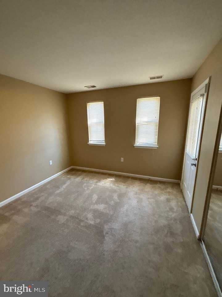 18336 Streamside Dr #204 - Photo 7 of 10