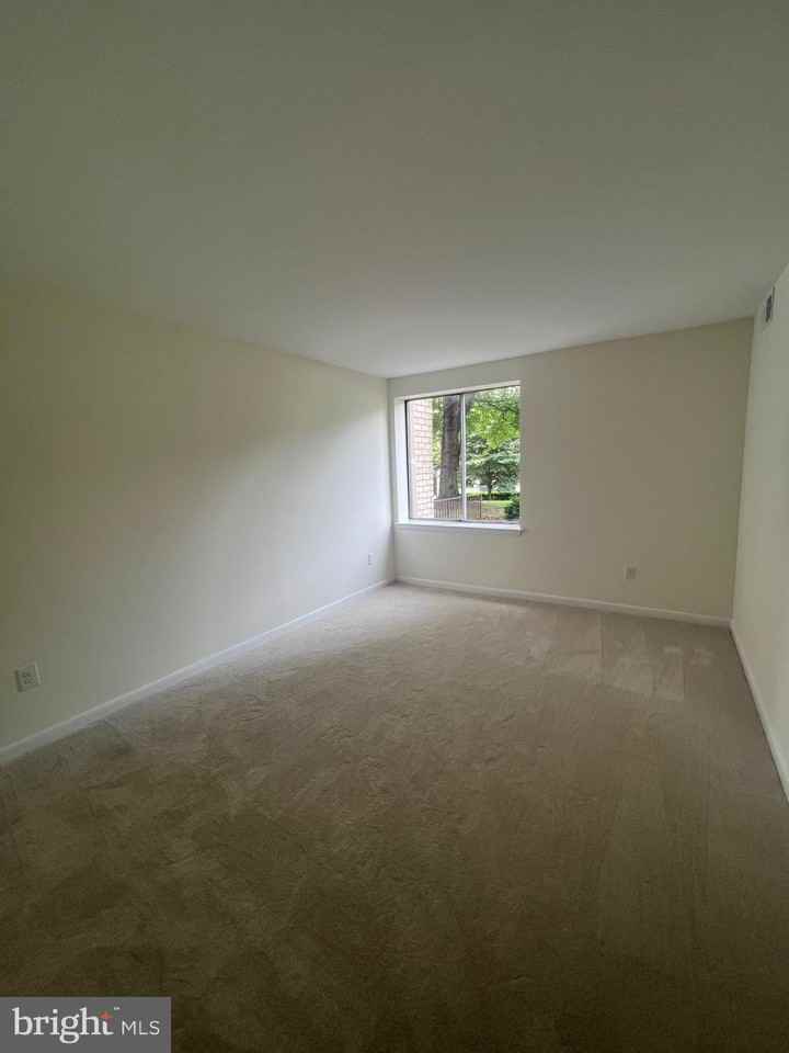 2515 Baltimore Rd #2515-4 - Photo 6 of 19