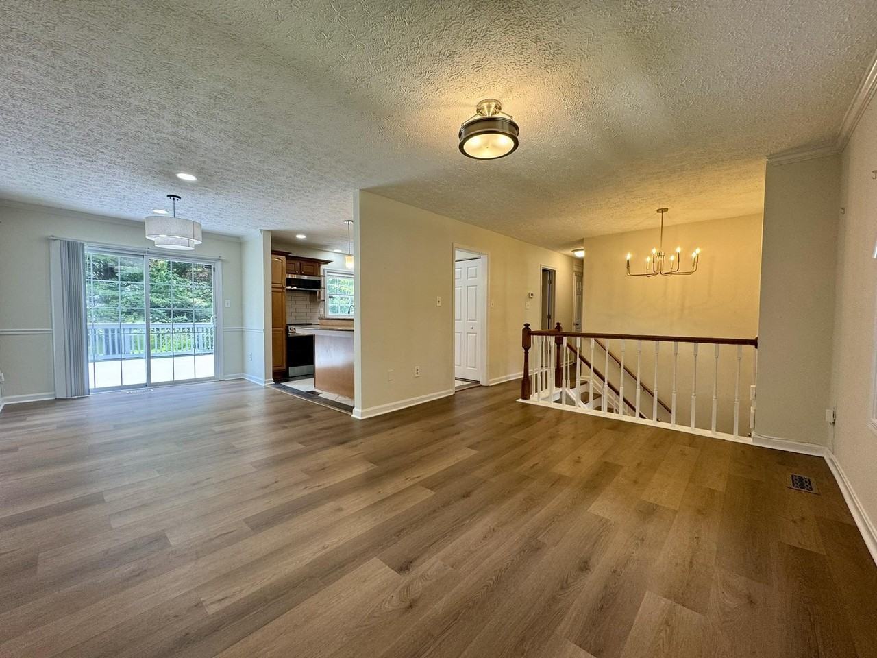 13413 Wisteria Dr - Photo 7 of 28