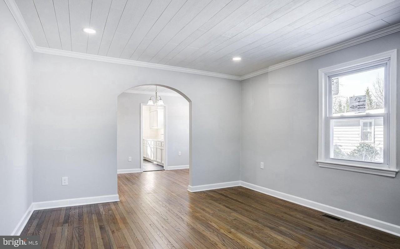 4707 Tuckerman St - Photo 2 of 16
