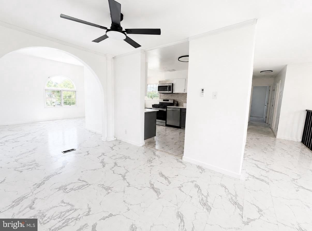 610 Ogden Dr - Photo 5 of 15