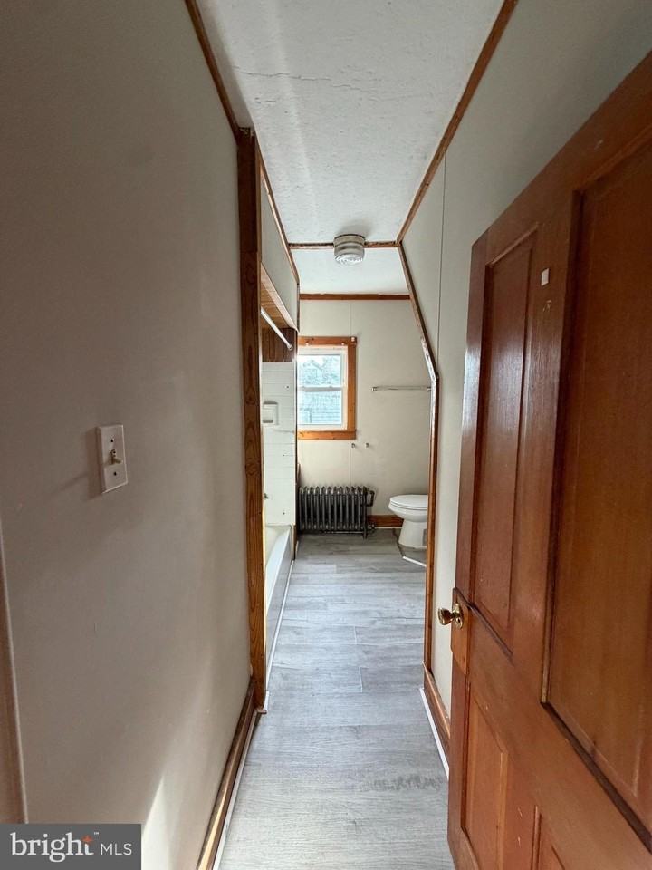 328 E Mulberry St #C - Photo 3 of 12