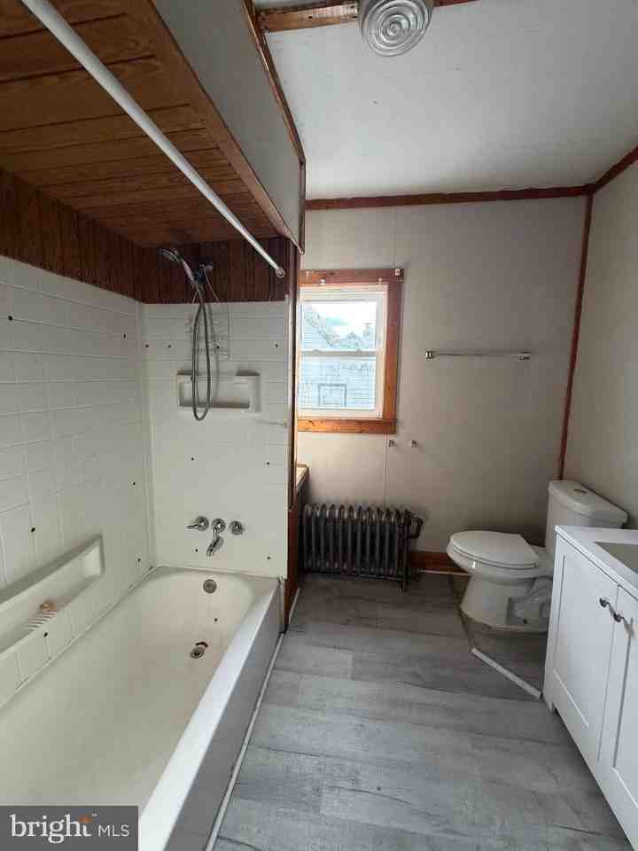 328 E Mulberry St #C - Photo 4 of 12