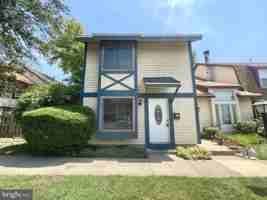 featured image of 1 Dover Ct