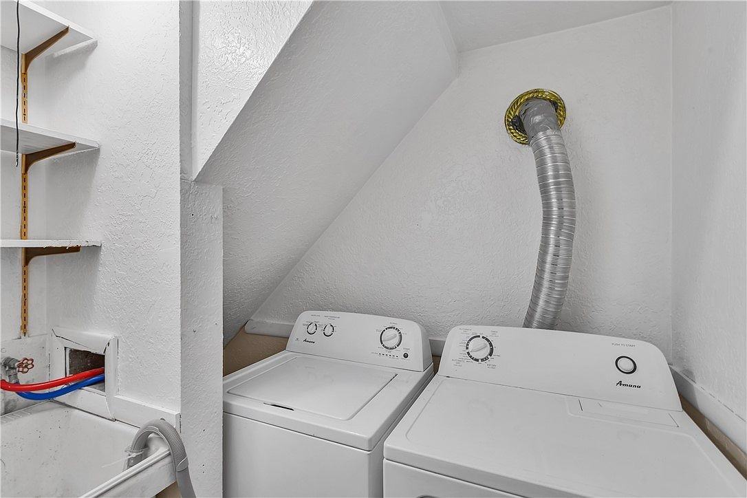 204 Johnston Ave #1 - Photo 5 of 10