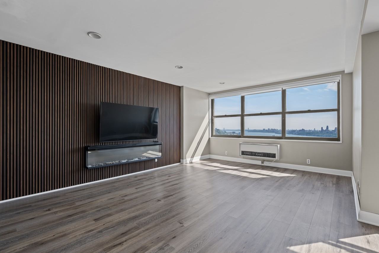 7004 JFK Boulevard East - 1Unit 42C #42C - Photo 3 of 15