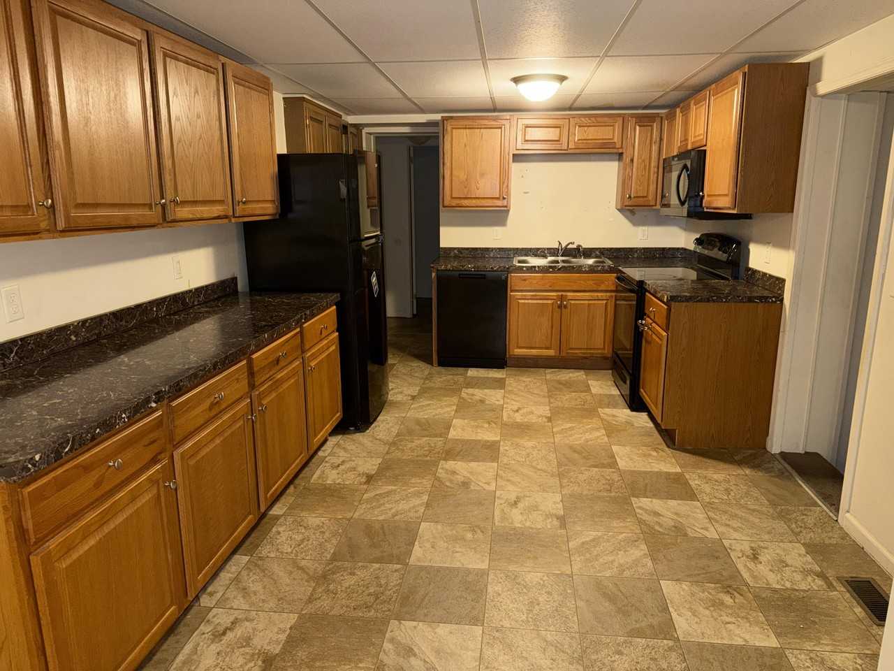 1082 Chambers St #1 - Photo 7 of 14