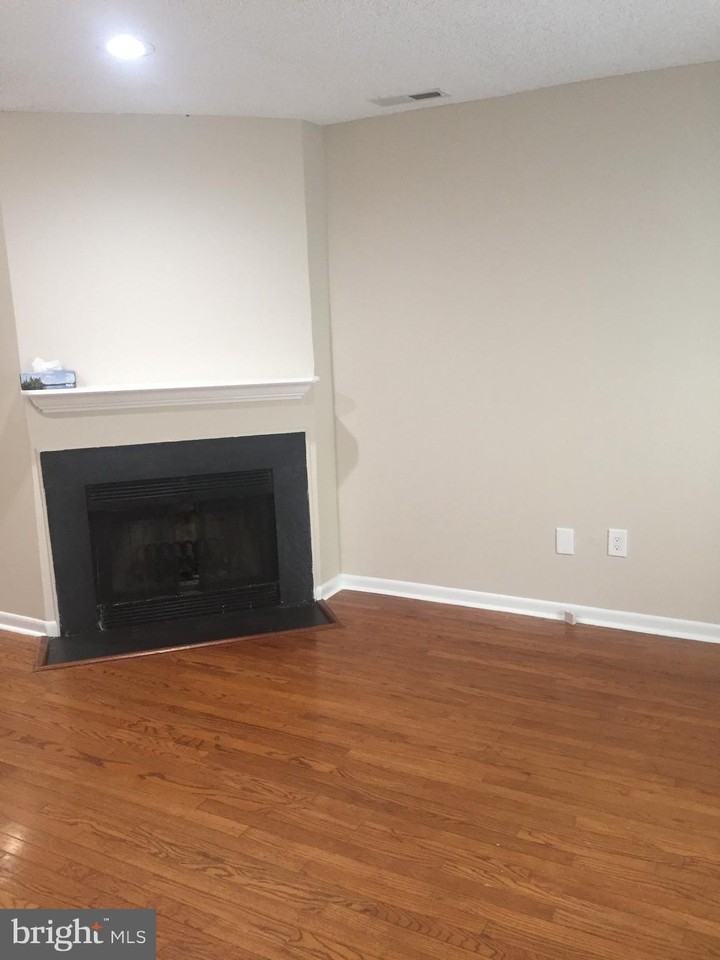 94 Tennyson Dr - Photo 6 of 19