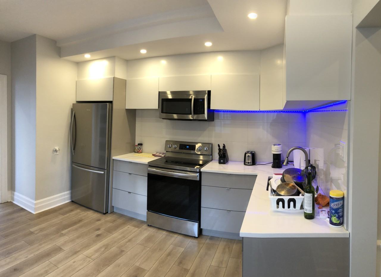 5321 Chemin Queen Mary - Photo 2 of 19