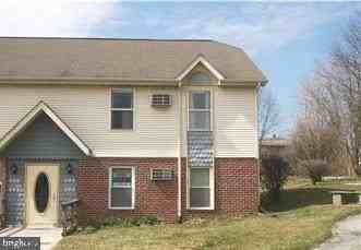 304 Walnut Court Way - Photo 2 of 9