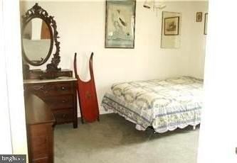 304 Walnut Court Way - Photo 7 of 9