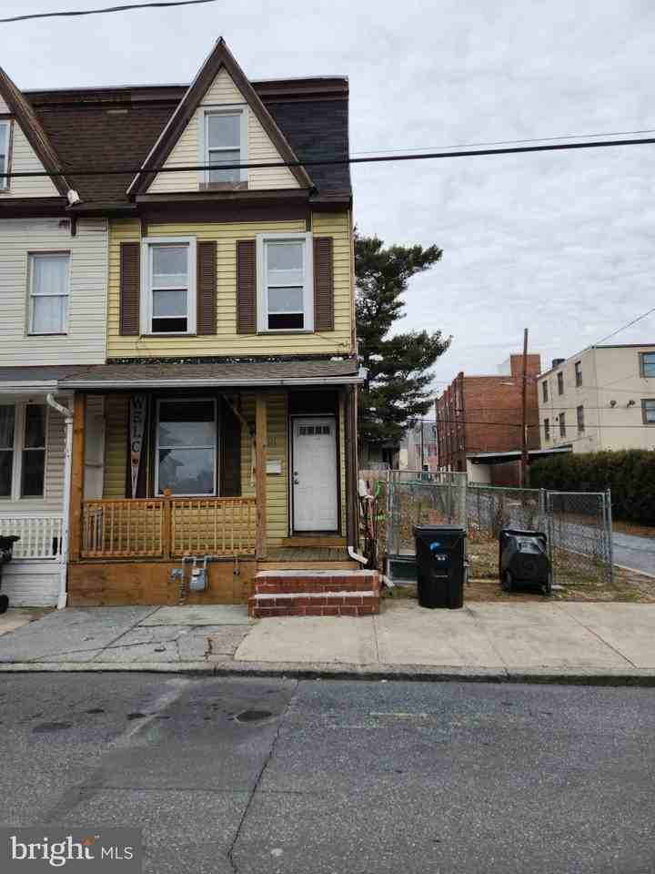 2029 Logan St