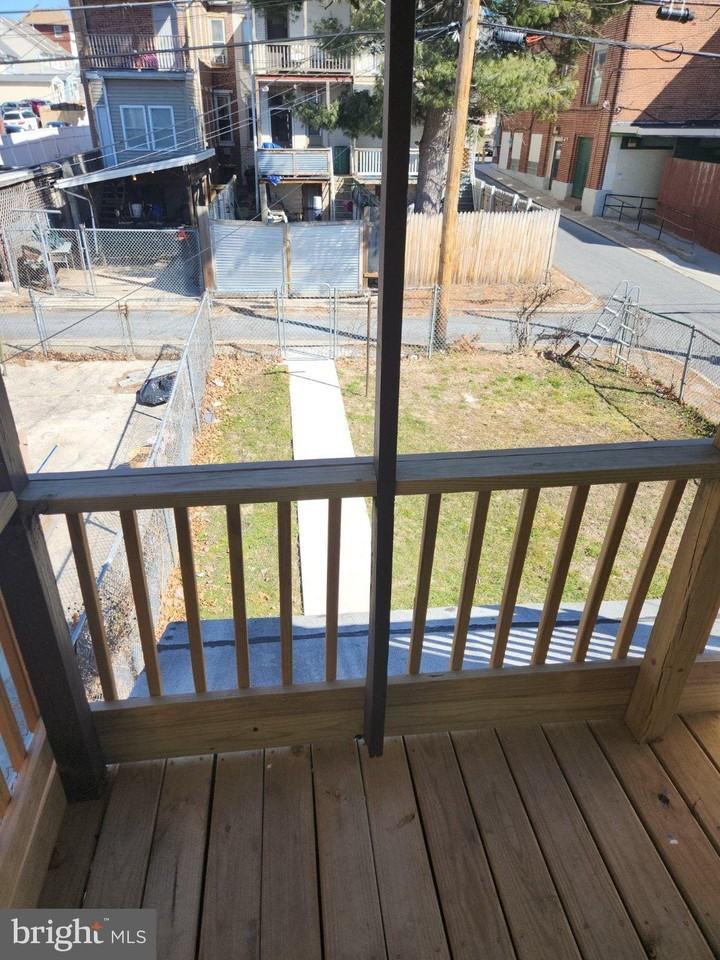 2029 Logan St - Photo 4 of 4