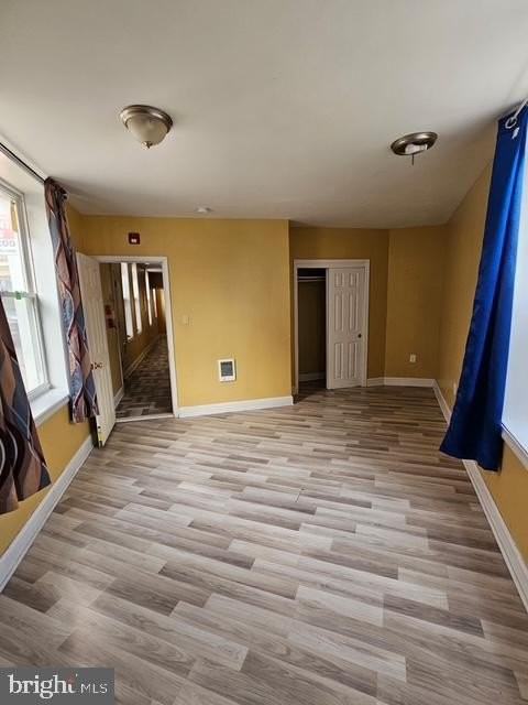 240 W Glenwood Ave #1stFL - Photo 6 of 7