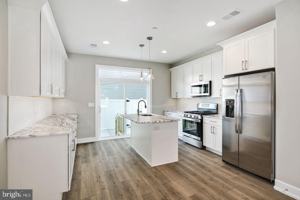 featured image of 2002 S 5th St