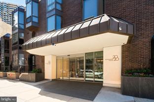 201832 Walnut St #17F - Photo 1 of 1