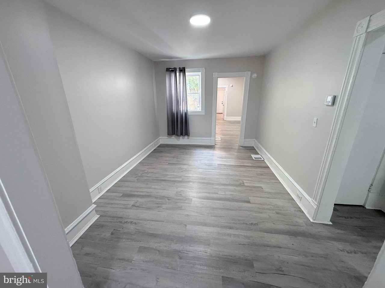 1325 W Norwegian St - Photo 6 of 18