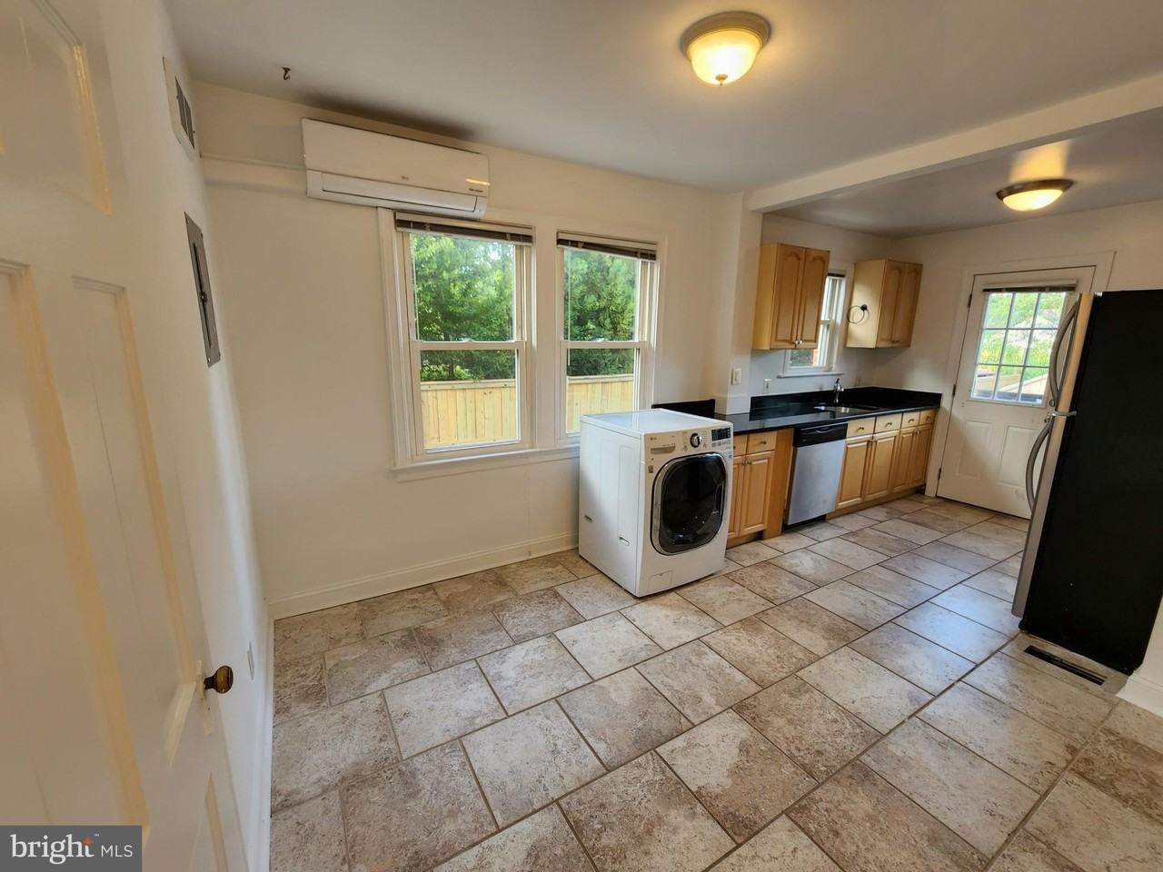 1227 N Utah St #3