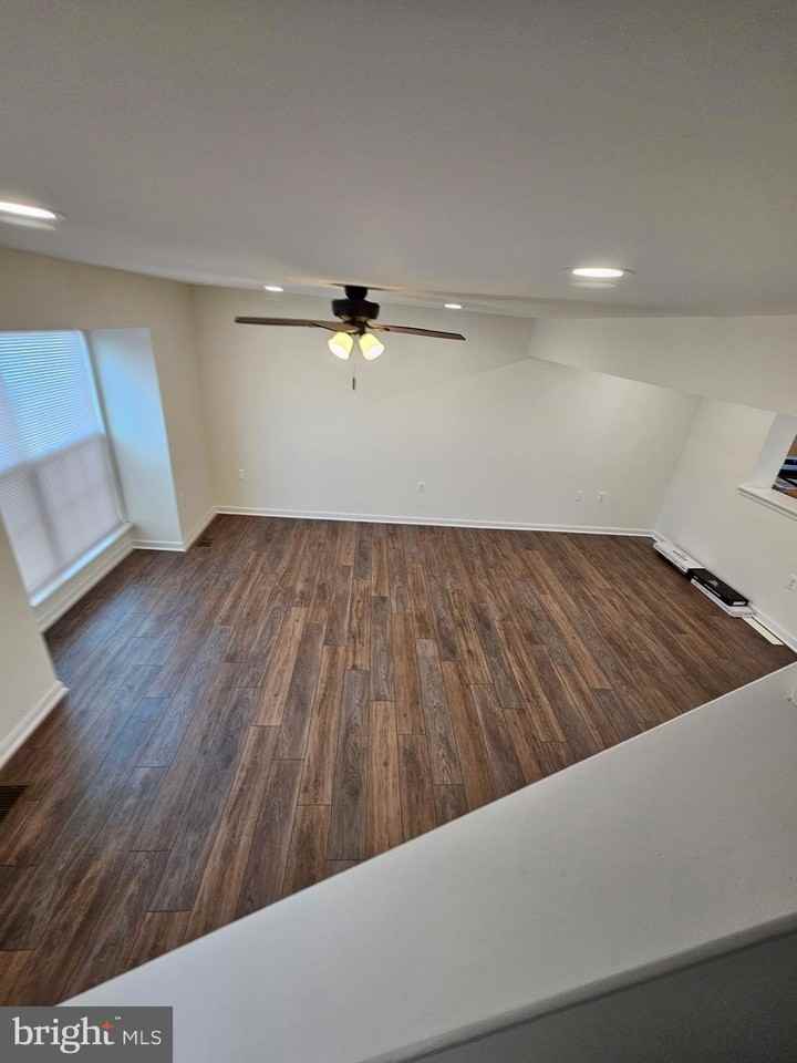 111 Barrington Ln - Photo 2 of 19
