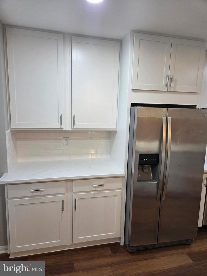 6998 Admetus Ct - Photo 4 of 50