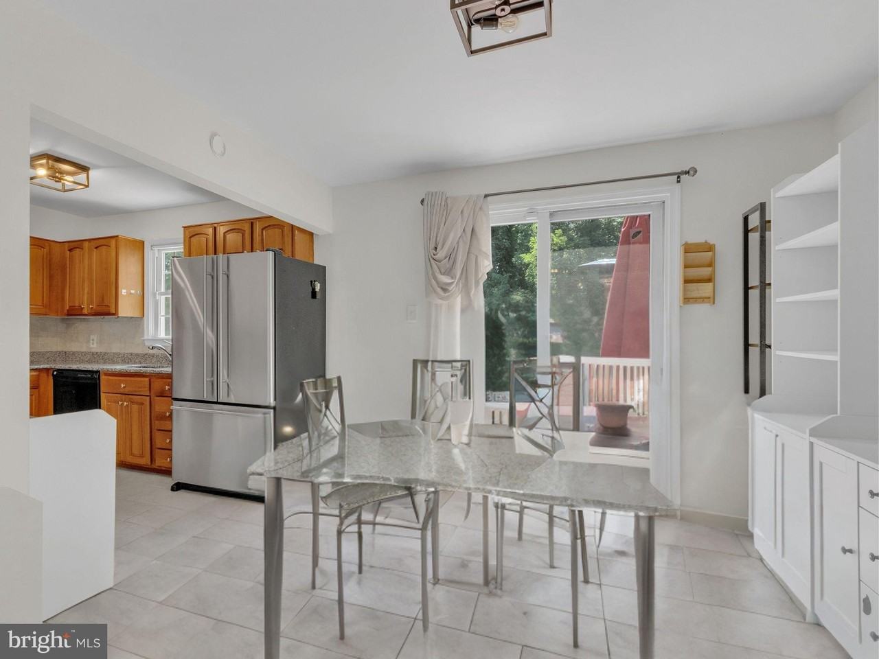 8247 Clifton Farm Ct - Photo 4 of 19
