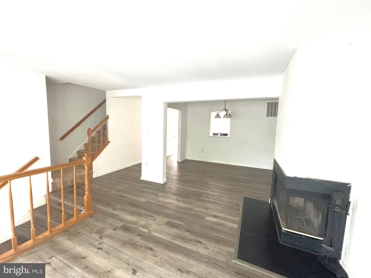 6761 Jenny Leigh Ct - Photo 3 of 29