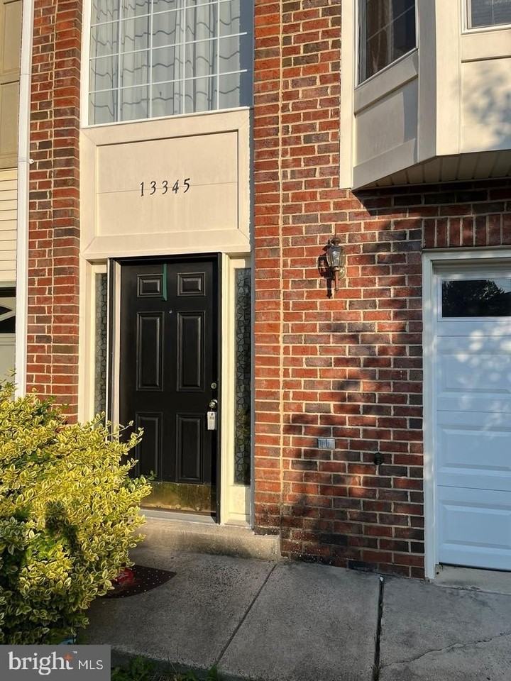 13345 Misty Dawn Dr - Photo 2 of 15