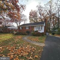 featured image of 7429 Carol Ln