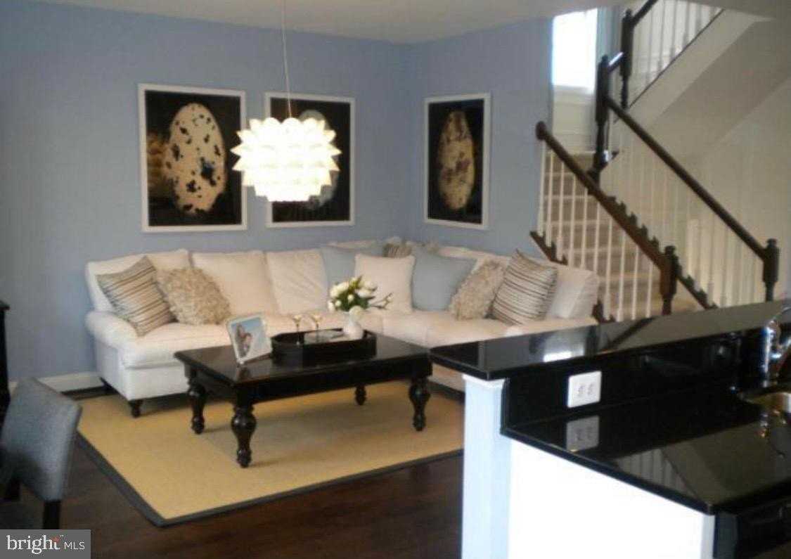 300 Caldwell Ter Se - Photo 5 of 15