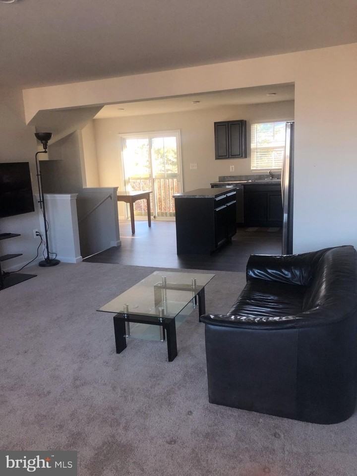 2896 Farzi Cir - Photo 7 of 17