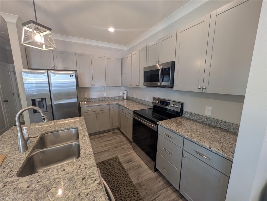 1445 Springvale Hill Dr - Photo 5 of 23