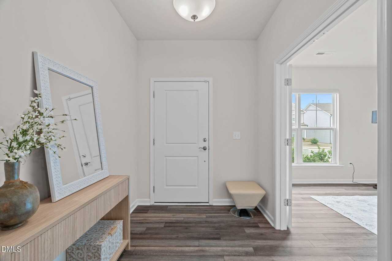 4712 Winnipesaukee Ln - Photo 4 of 50
