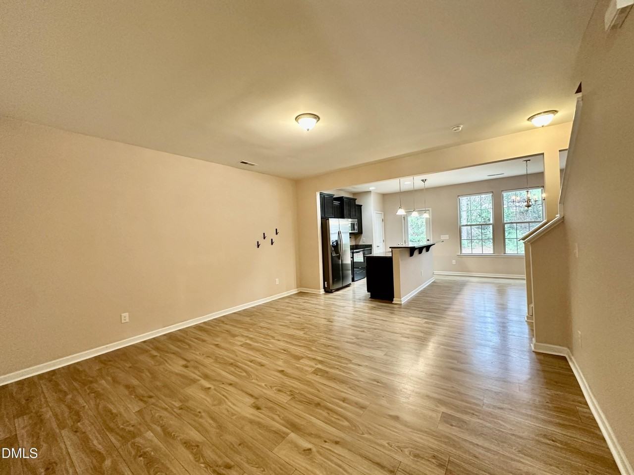 1415 Montonia St - Photo 5 of 25