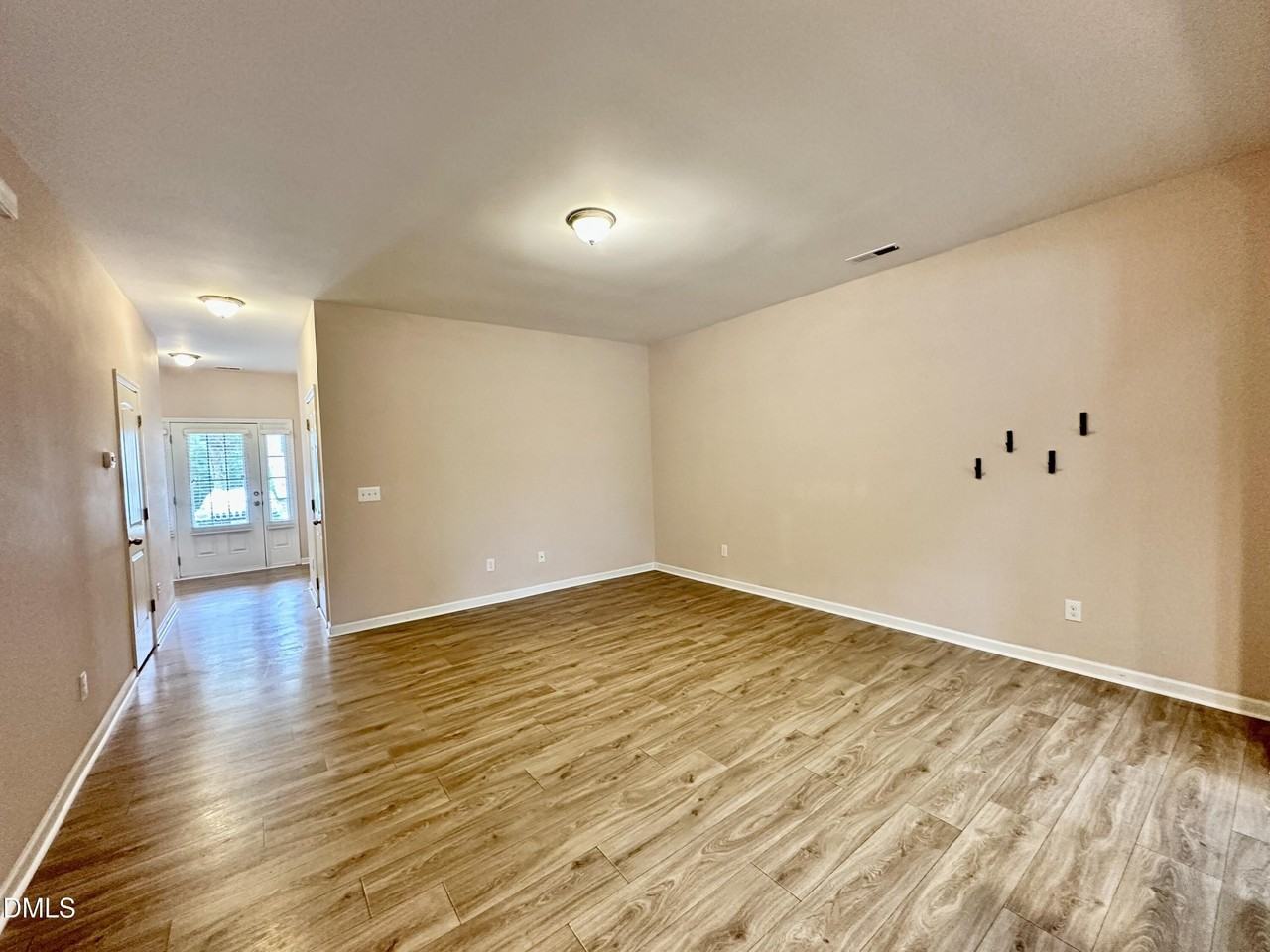 1415 Montonia St - Photo 6 of 25