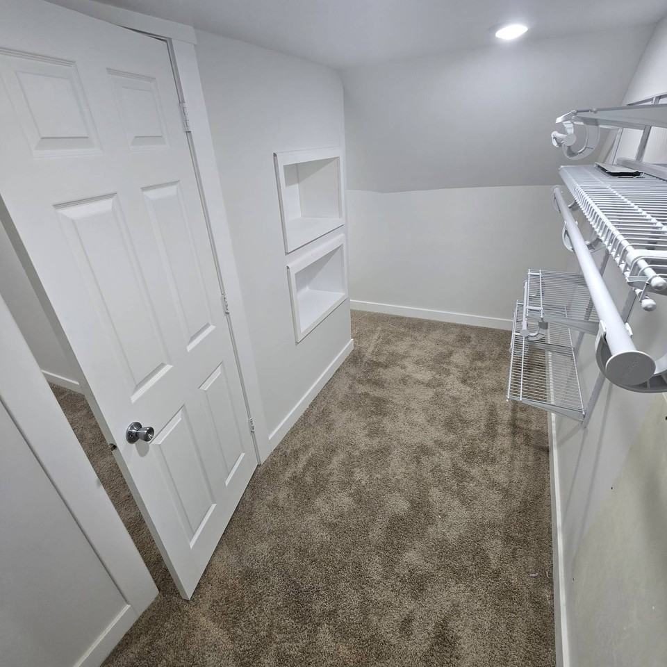 417 S Courtland Ave #1 - Photo 4 of 11