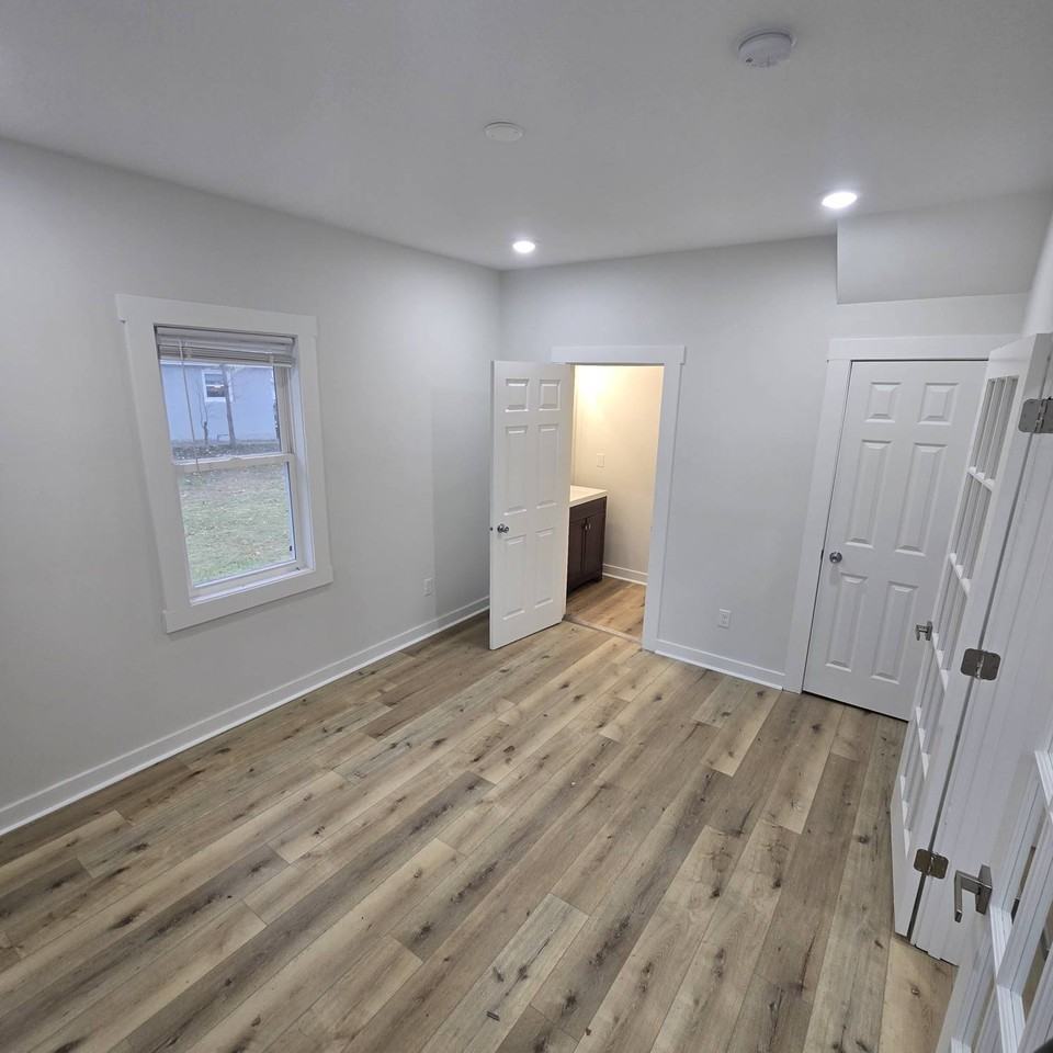 417 S Courtland Ave #1 - Photo 7 of 11