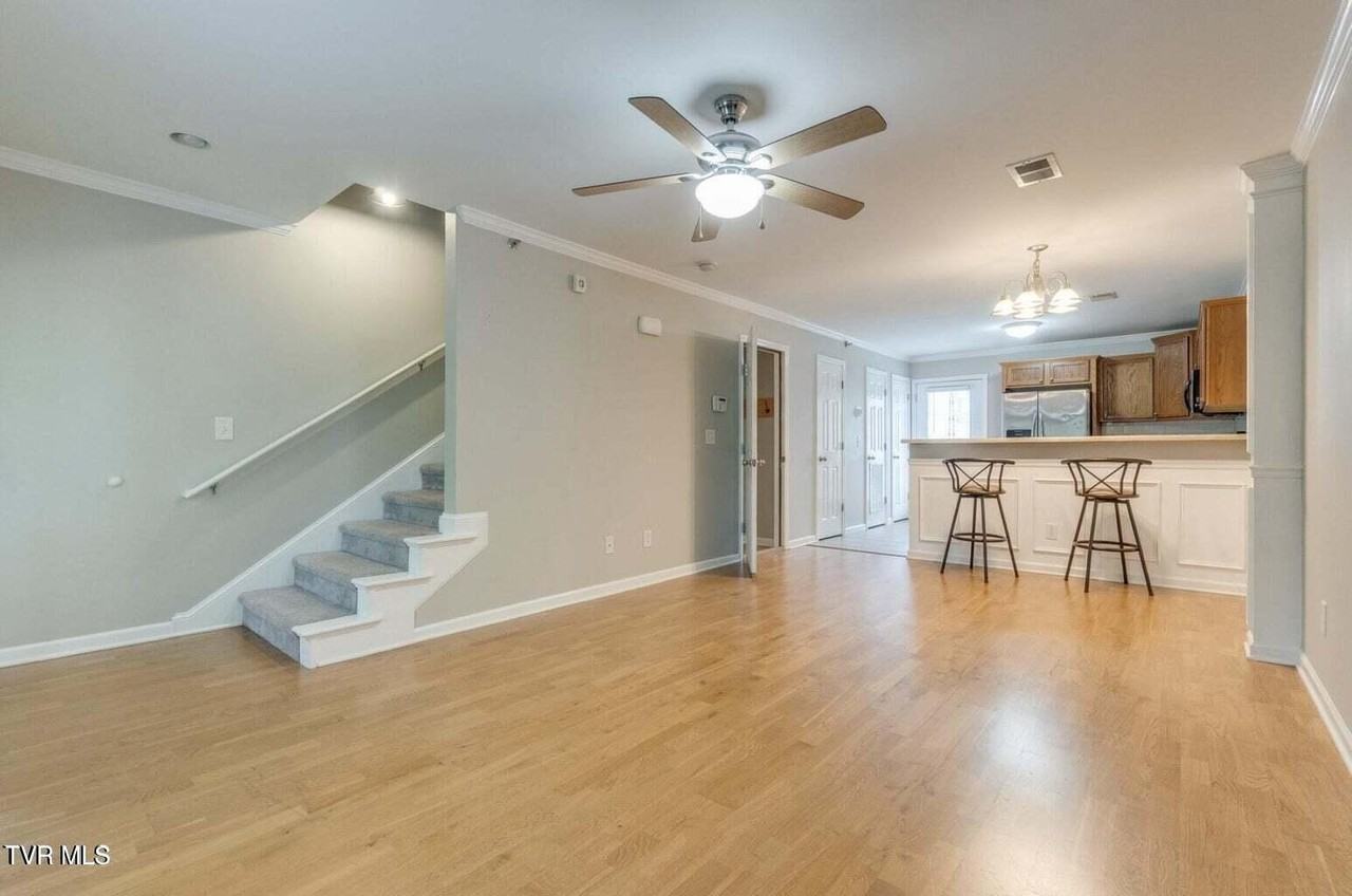 2305 S Greenwood Dr #21 - Photo 4 of 26