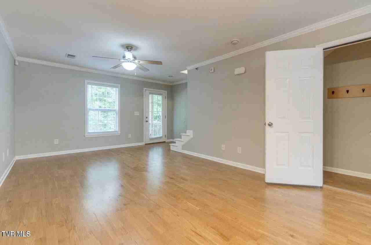 2305 S Greenwood Dr #21 - Photo 5 of 26