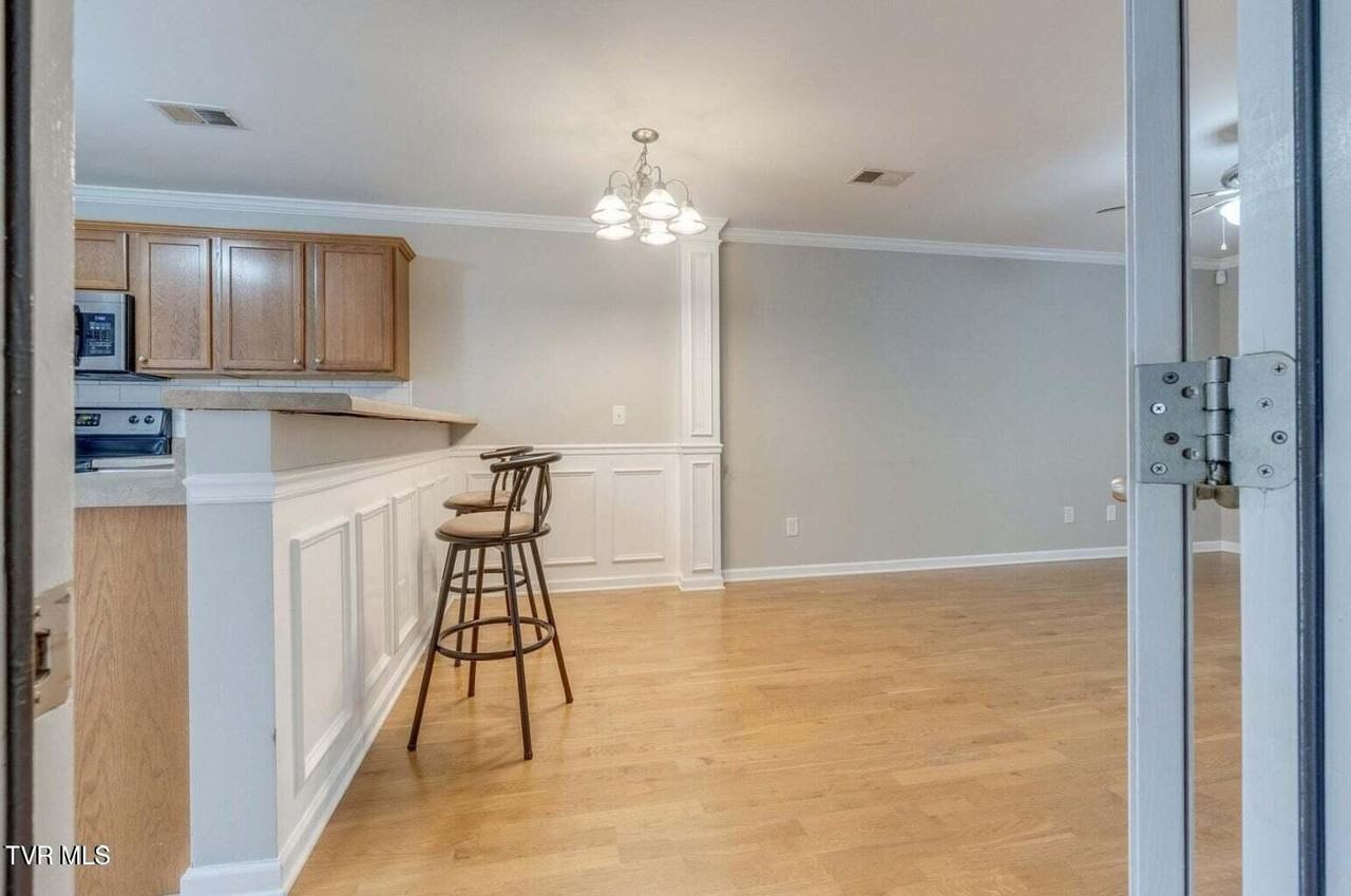 2305 S Greenwood Dr #21 - Photo 6 of 26