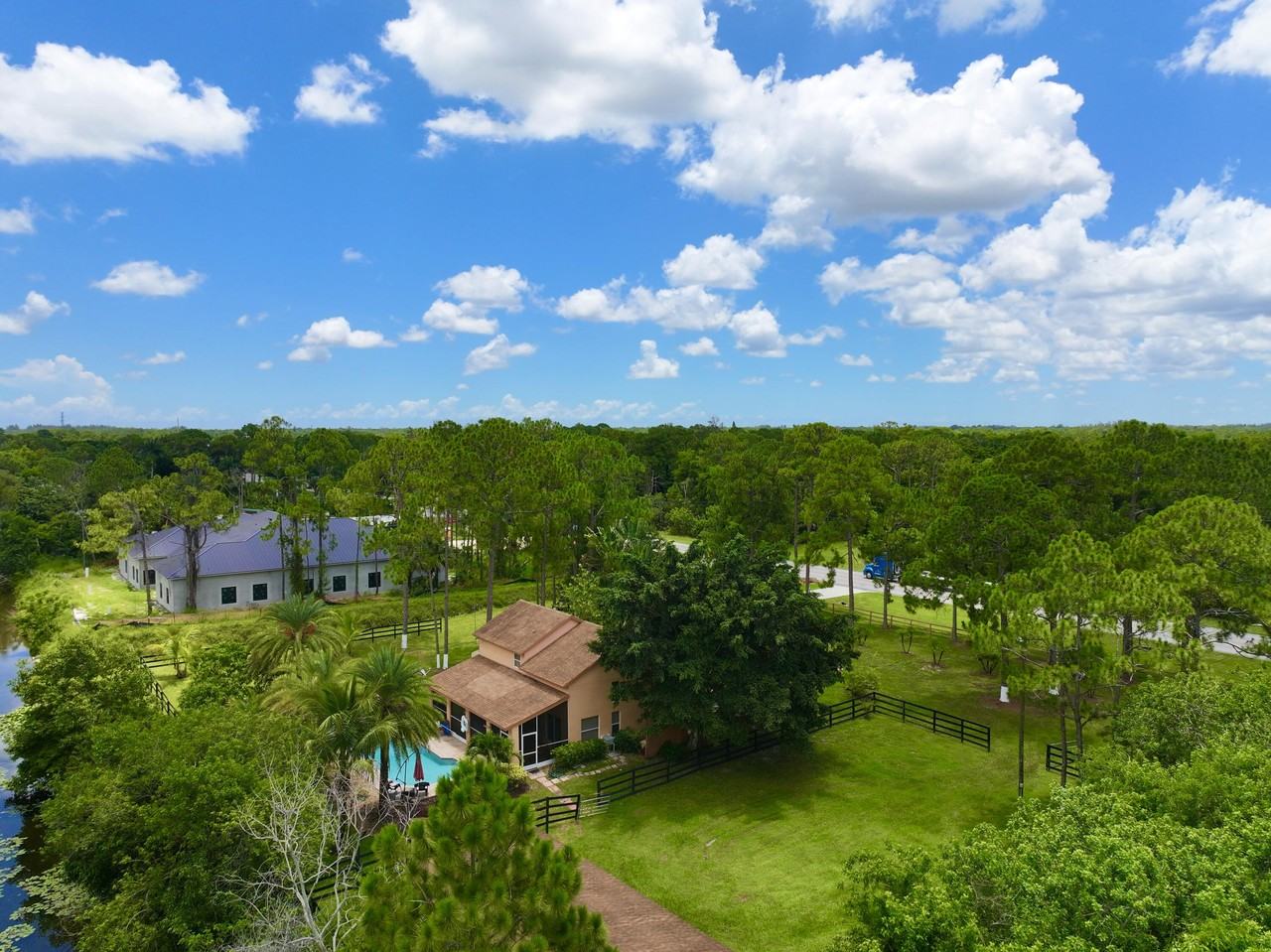 14765 Northlake Boulevard - Photo 3 of 23