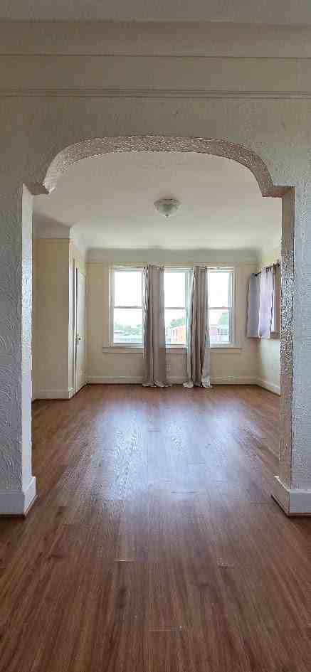 3410 Rosa Parks Blvd #2 - Photo 4 of 15