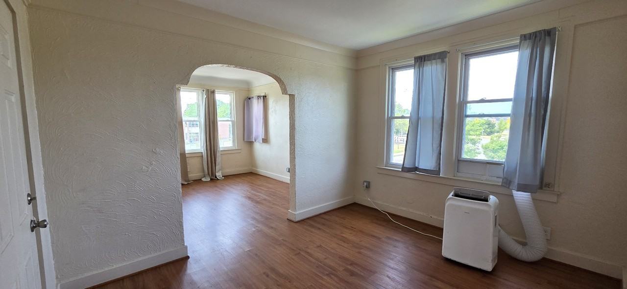 3410 Rosa Parks Blvd #2 - Photo 6 of 15